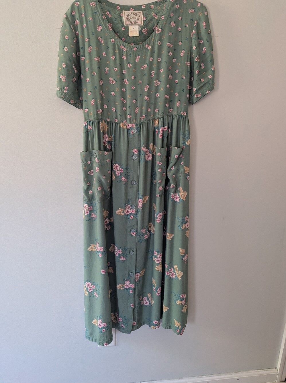 Vintage Erika Sage Green Floral Midi Dress with Pockets Cottage Core